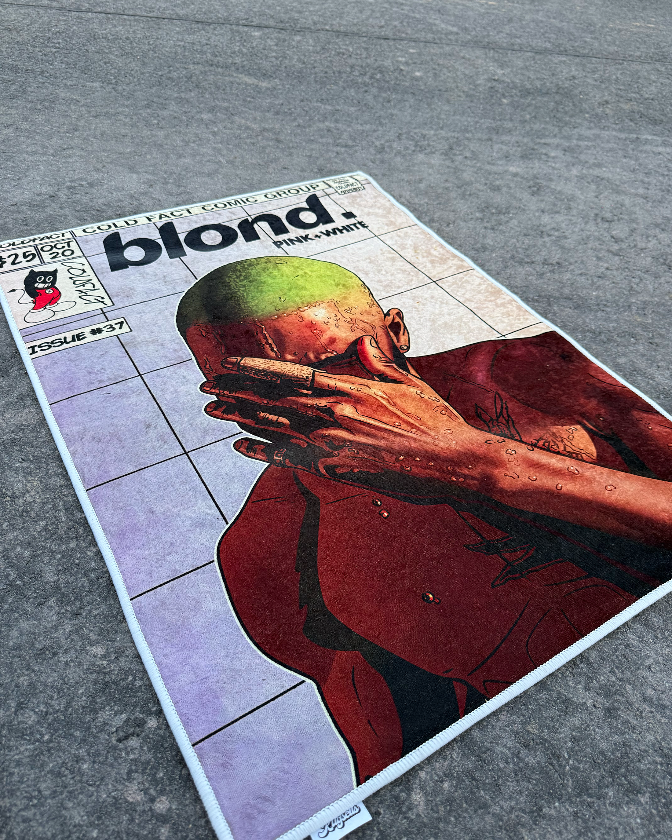 BLOND RUG